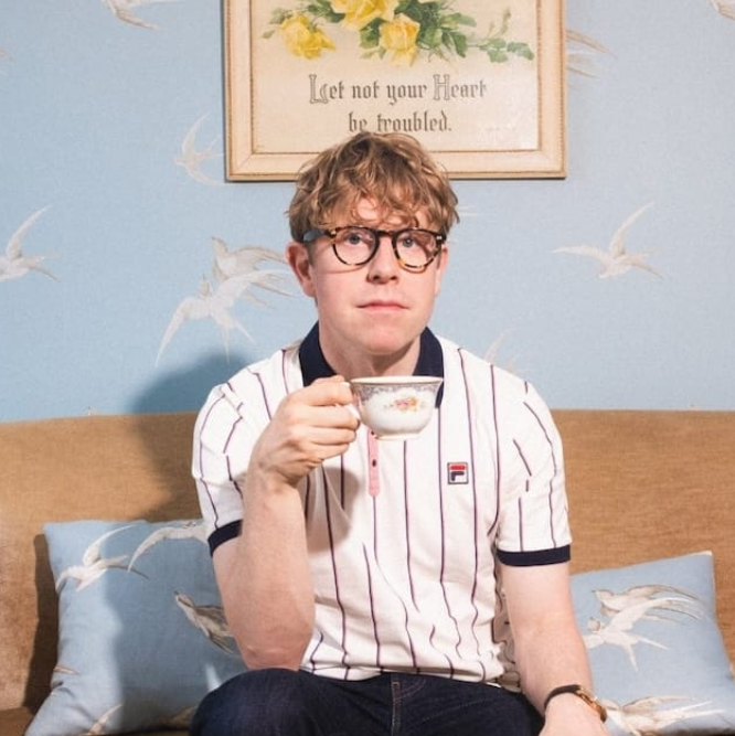 Josh Widdicombe